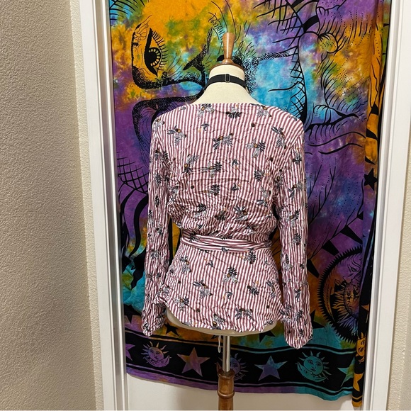 🌈 Lovely walnut art wrap blouse - Picture 6 of 11